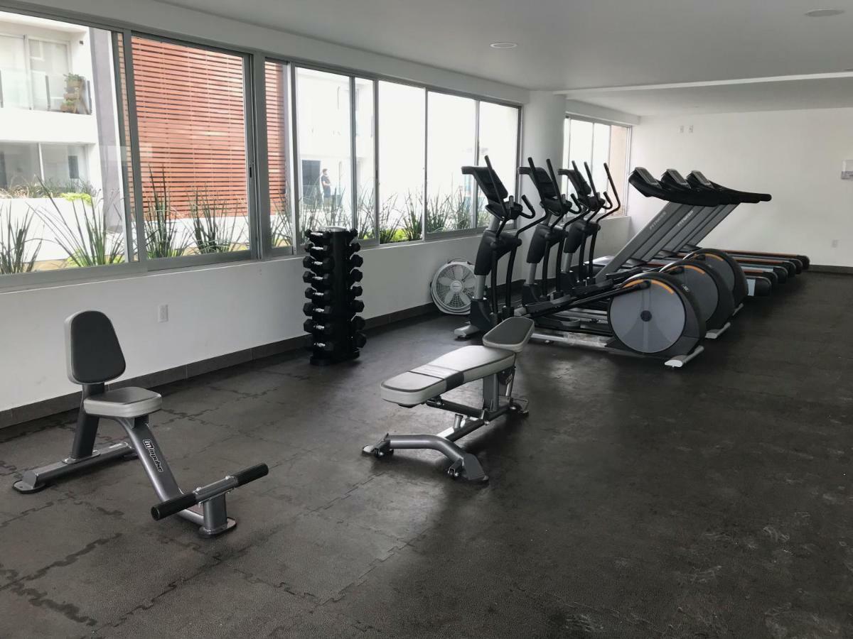 Metropolitan Suites Zapopan Dış mekan fotoğraf